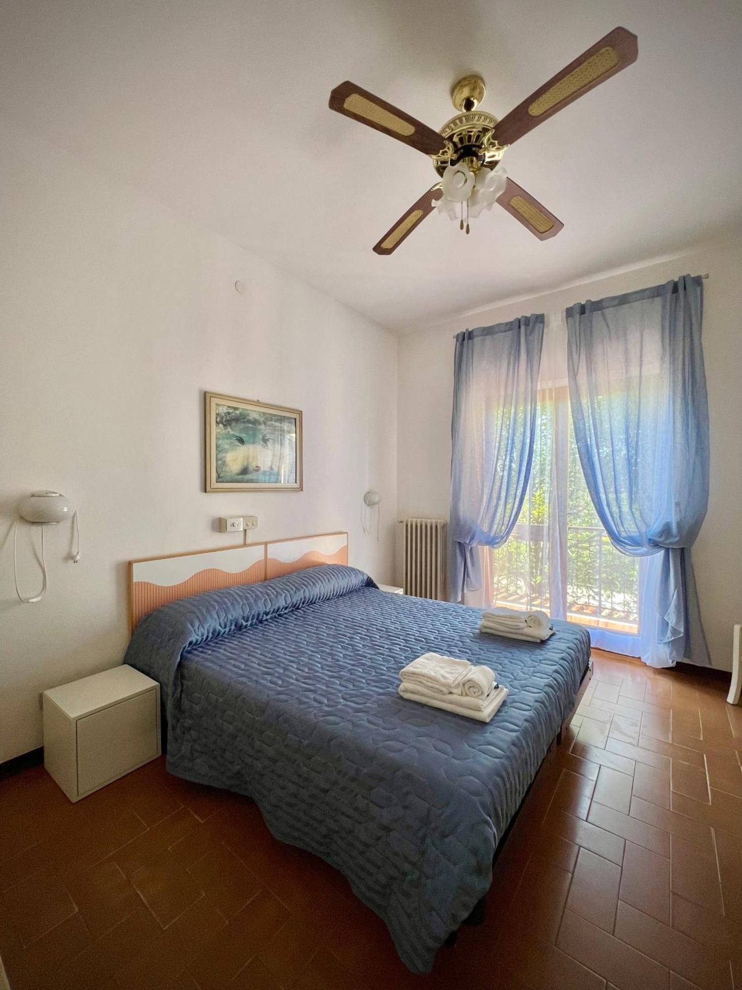 Bed&Breakfast Villa Lorena Forte dei Marmi Exterior foto